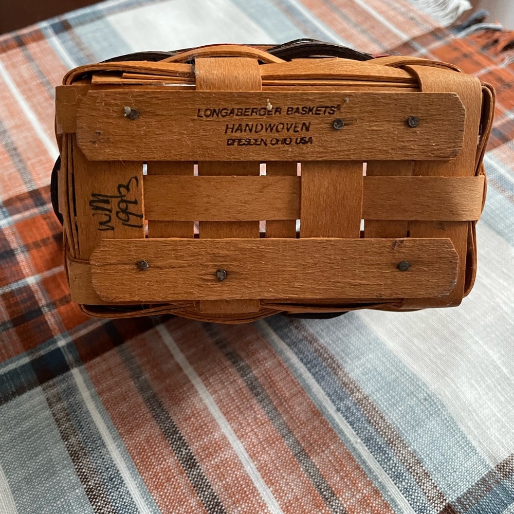 Longaberger Basket - Picture 2 of 3